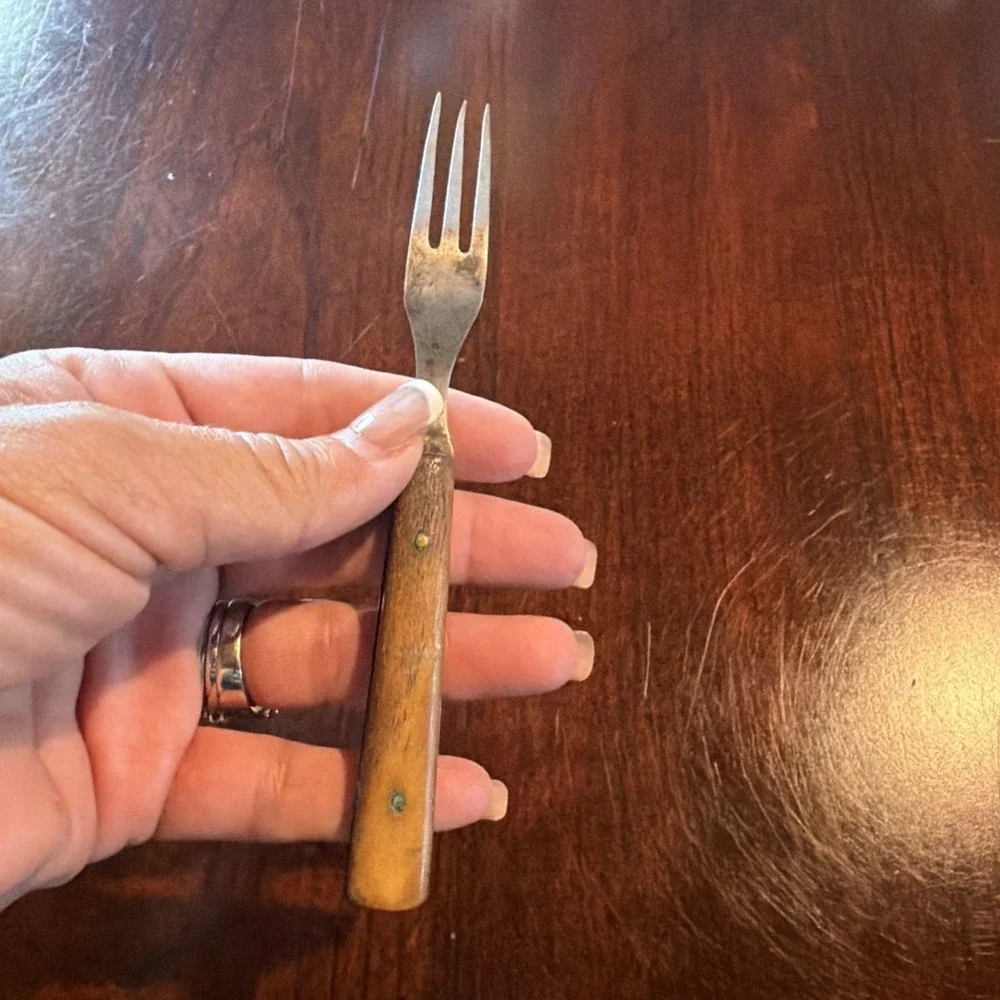 Wood Handle Flatware Lot 8 Primitive Carbon Steel Knives Forks Victoria Era Antq